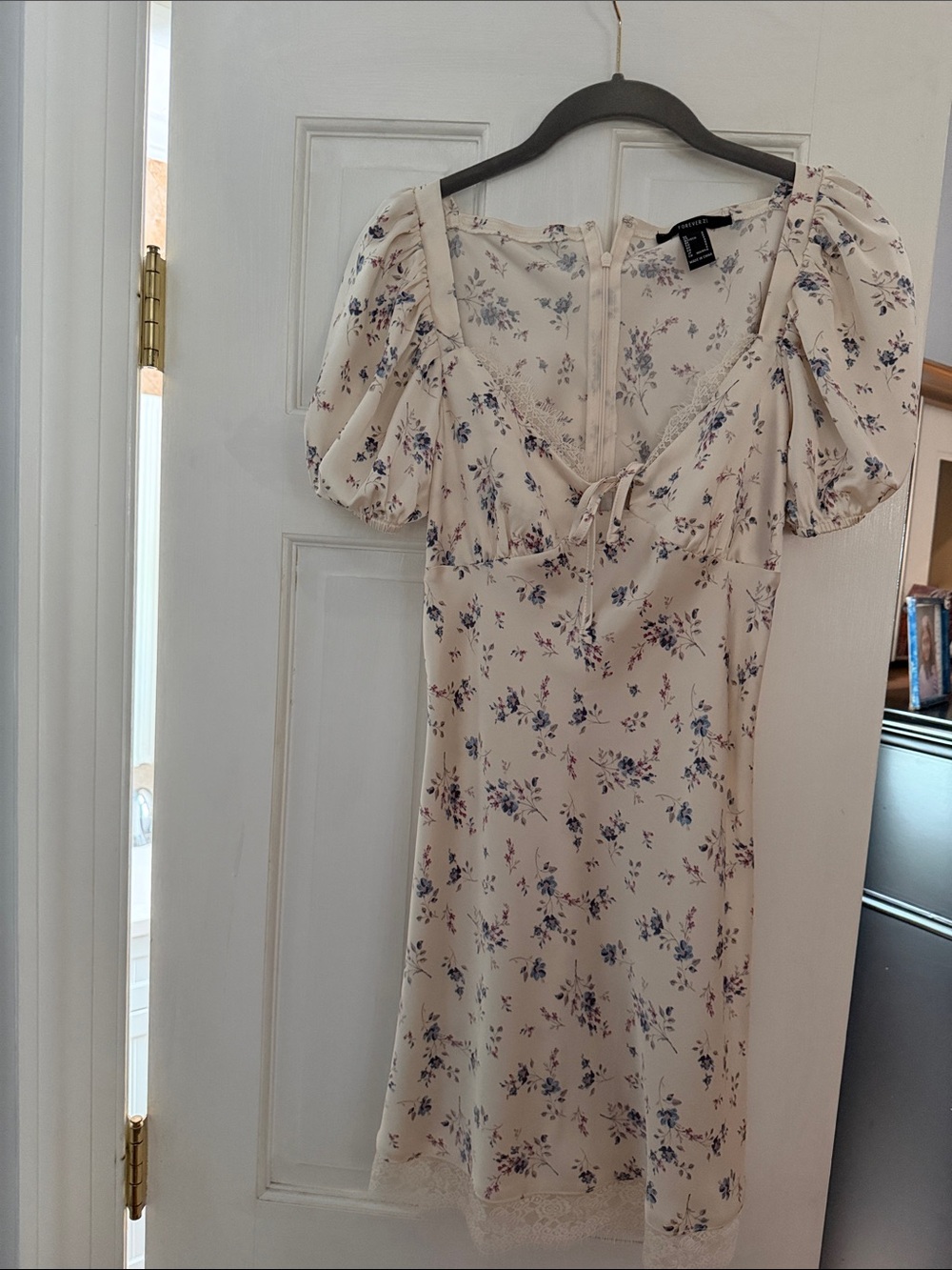 Cream Floral Puff Sleeve Mini Dress